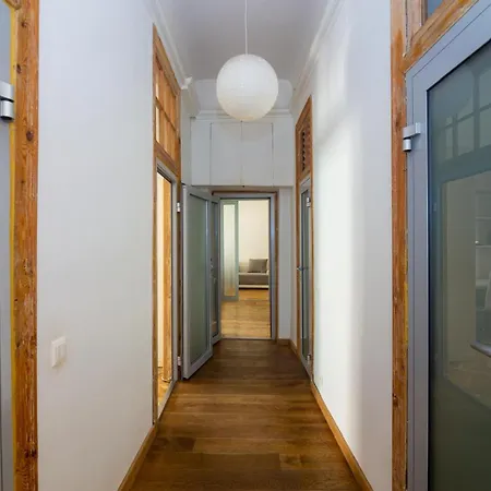 Spacious Old Town 3 Bedroom Flat * Riga